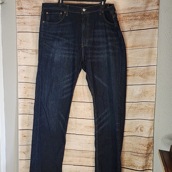 Levi's Other - Levi's Classic Indigo Straight Men's Jeans 505